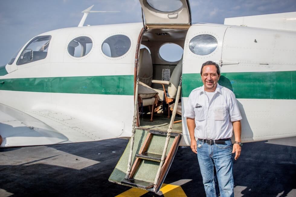 Don Vega the pilot from Puerto Escondido to Oaxaca