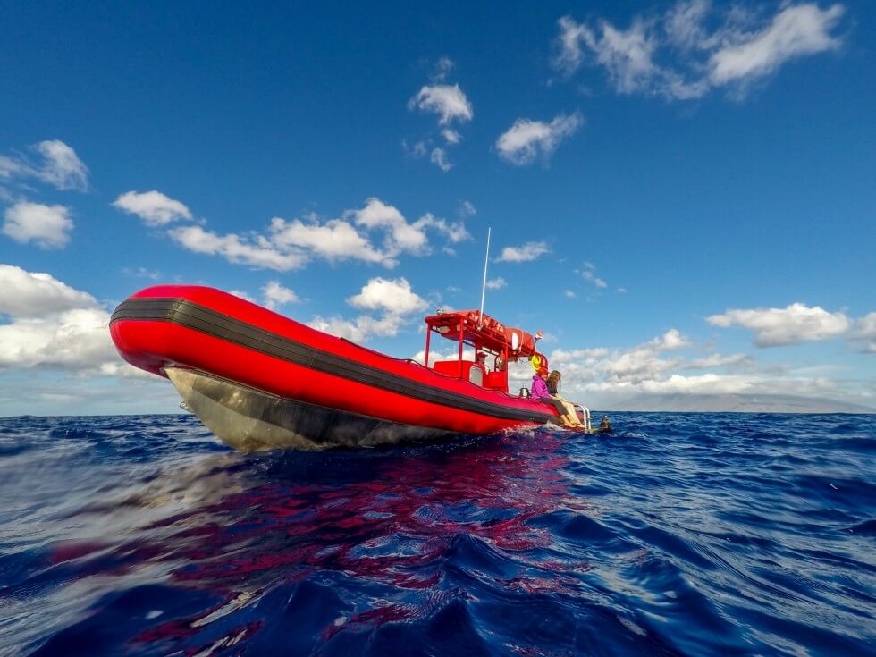 Redline Rafting Tour to Molokini Crater Maui
