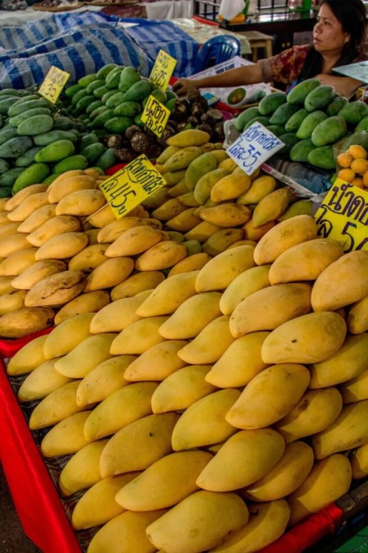mangos at the Chiang Mai cooking school market tour
