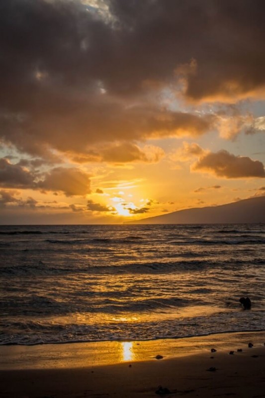 Lahaina-Sunset-in-Maui1