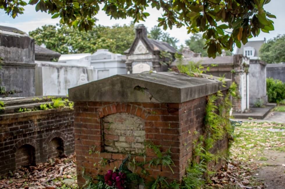 Old Tomb in Lafayette Cemetery No. 1